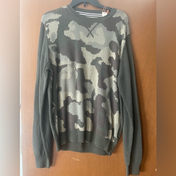 Brand new with tags Weatherproof brand men’s sweater camo design - Picture 2 of 3